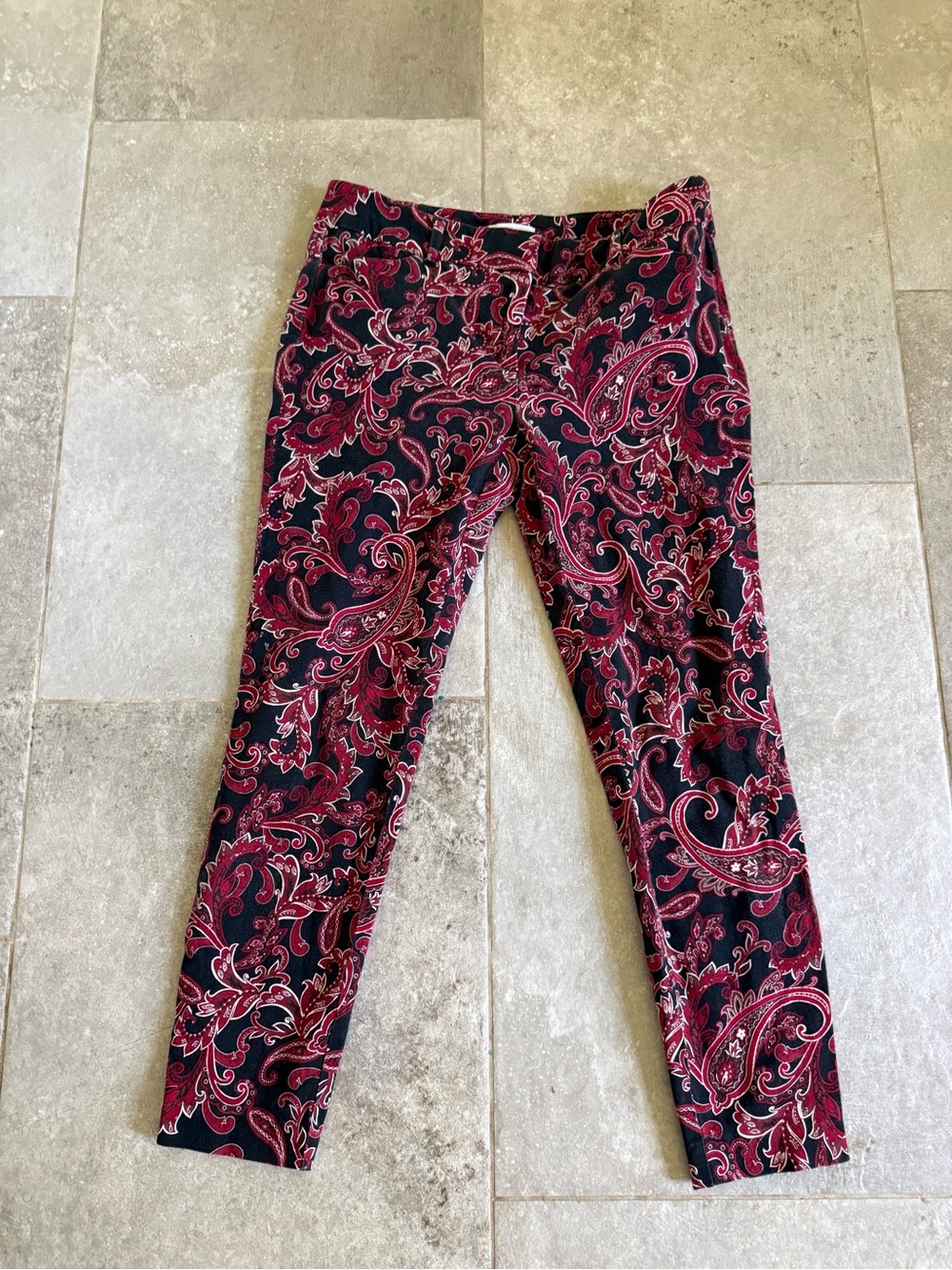 New York & Company Black and Burgundy Paisley Skinny Jeans
